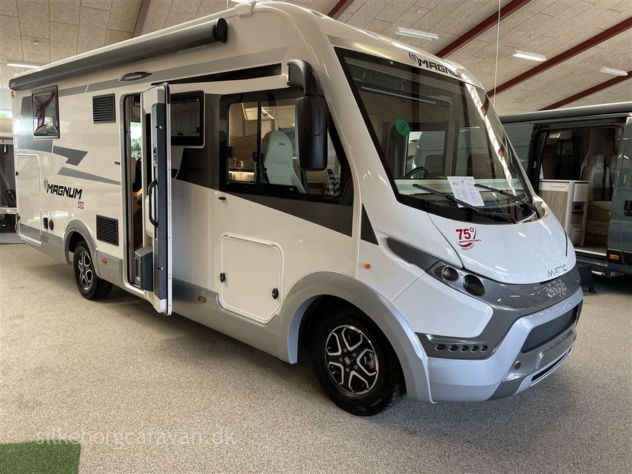 Elnagh Magnum 582